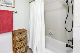 4651 1st St NE, Saint Petersburg, FL 33703 - Photo 27