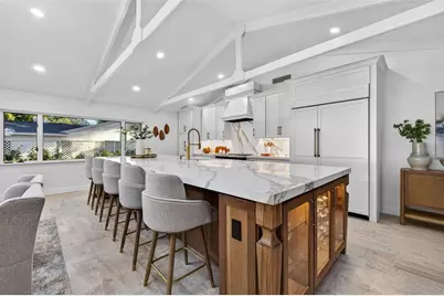 1222 Brightwaters Boulevard NE, Saint Petersburg, FL 33704 - Photo 17