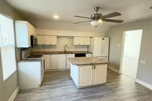 2004 2nd Ave E, Bradenton, FL 34208 - Photo 3