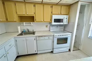 6960 20th Ave N, Saint Petersburg, FL 33710 - Photo 15