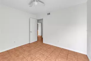 4507 S Oak Dr, Tampa, FL 33611 - Photo 15