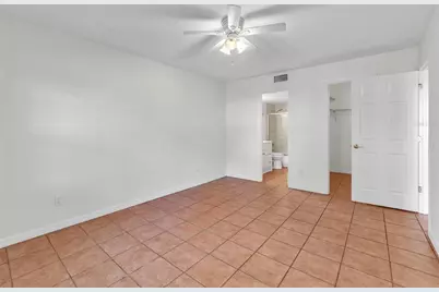 4507 S Oak Drive #P51, Tampa, FL 33611 - Photo 13