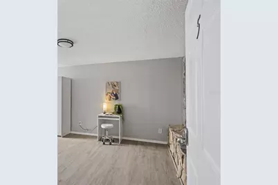 4220 E Powhatan Avenue, Tampa, FL 33610 - Photo 11