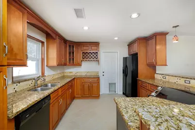 3497 Coquina Key Drive SE, Saint Petersburg, FL 33705 - Photo 7