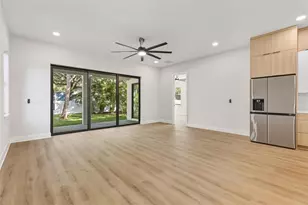 3211 W Ballast Point Blvd, Tampa, FL 33611 - Photo 15