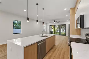 3211 W Ballast Point Blvd, Tampa, FL 33611 - Photo 11