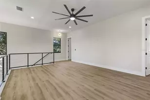 3211 W Ballast Point Blvd, Tampa, FL 33611 - Photo 31