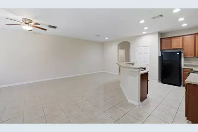 3914 Silverlake Way, Wesley Chapel, FL 33544 - Photo 5