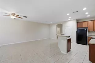 3914 Silverlake Way, Wesley Chapel, FL 33544 - Photo 5