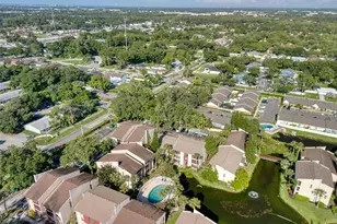 3865 S Lake Dr, Tampa, FL 33614 - Photo 33