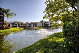 3865 S Lake Dr, Tampa, FL 33614 - Photo 27