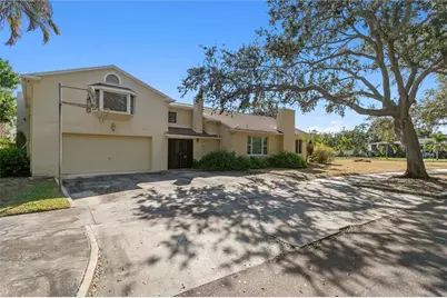 100 Catalan Boulevard NE, Saint Petersburg, FL 33704 - Photo 3