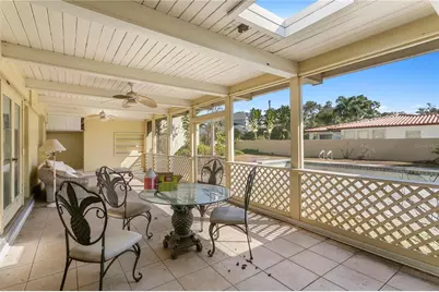 100 Catalan Boulevard NE, Saint Petersburg, FL 33704 - Photo 9