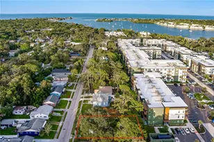 762 30th Ave S, Saint Petersburg, FL 33705 - Photo 5