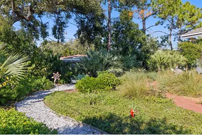 236 58th Avenue S, Saint Petersburg, FL 33705 - Photo 31