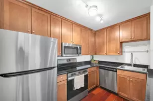 210 5th Ave S, Saint Petersburg, FL 33701 - Photo 17