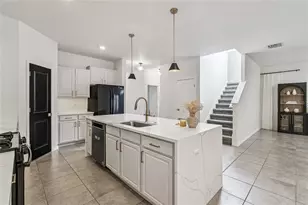 21143 Passive Porch Dr, Land O Lakes, FL 34637 - Photo 5