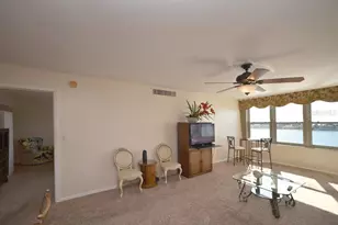 5200 Brittany Dr S, Saint Petersburg, FL 33715 - Photo 31