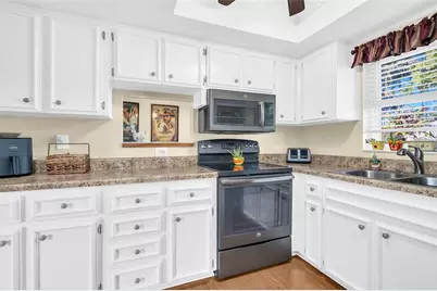 3481 Maclaren Drive, Palm Harbor, FL 34684 - Photo 11