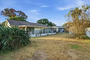 3136 Loomis Dr, New Port Richey, FL 34655 - Photo 27