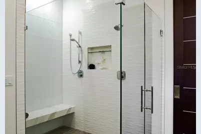 356 Bayview Drive NE, Saint Petersburg, FL 33704 - Photo 21