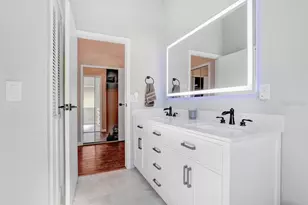 2027 Darlington Oak Dr, Seffner, FL 33584 - Photo 15