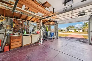 722 Tam O Shanter Ave, Sun City Center, FL 33573 - Photo 23