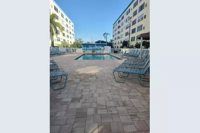 2960 59th Street S #107, Gulfport, FL 33707 - Photo 19