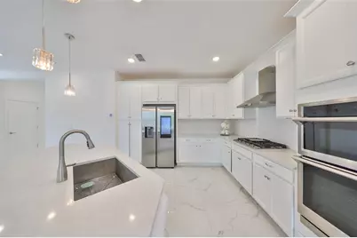 5232 Wishing Arch Drive, Apollo Beach, FL 33572 - Photo 9