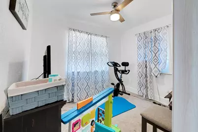 2555 Queen St S, Saint Petersburg, FL 33712 - Photo 21