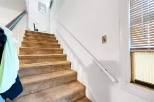 2555 Queen St S, Saint Petersburg, FL 33712 - Photo 15