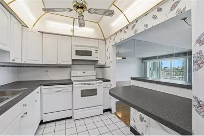 420 64th Avenue #307, Saint Pete Beach, FL 33706 - Photo 7