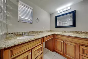 [Address not provided], Tampa, FL 33613 - Photo 11