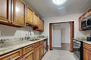 [Address not provided], Tampa, FL 33613 - Photo 7