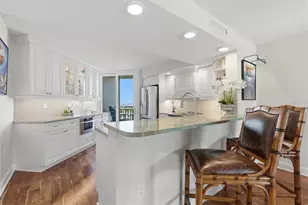 690 Island Way, Clearwater Beach, FL 33767 - Photo 9