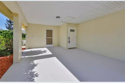 1218 Haddington Circle #74, Sun City Center, FL 33573 - Photo 5