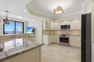 670 Island Way, Clearwater Beach, FL 33767 - Photo 13