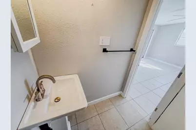 818 Bayview Drive, Ruskin, FL 33570 - Photo 29