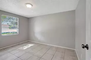 910 E Waters Ave, Tampa, FL 33604 - Photo 11