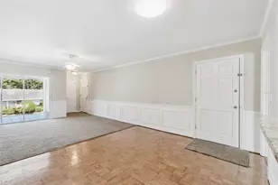 3402 Latania Dr, Tampa, FL 33618 - Photo 13