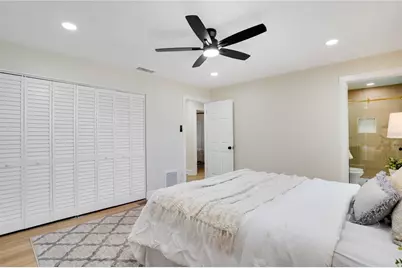 13469 Sol Vista Drive, Largo, FL 33774 - Photo 21