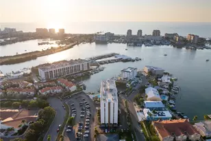 255 Dolphin Point, Clearwater Beach, FL 33767 - Photo 21