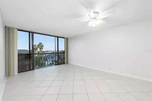 255 Dolphin Point, Clearwater Beach, FL 33767 - Photo 9