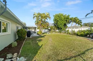 10121 4th St E, Treasure Island, FL 33706 - Photo 29