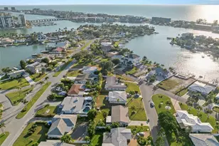 10121 4th St E, Treasure Island, FL 33706 - Photo 45