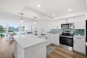 7400 Sun Island Dr S, South Pasadena, FL 33707 - Photo 11