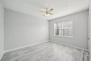 18001 Richmond Pl Dr, Tampa, FL 33647 - Photo 21