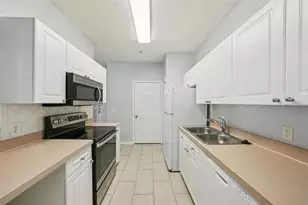 18001 Richmond Pl Dr, Tampa, FL 33647 - Photo 13