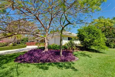 2901 67th Avenue S, Saint Petersburg, FL 33712 - Photo 1