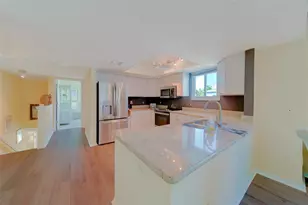 911 Harbour House Dr, Indian Rocks Beach, FL 33785 - Photo 15